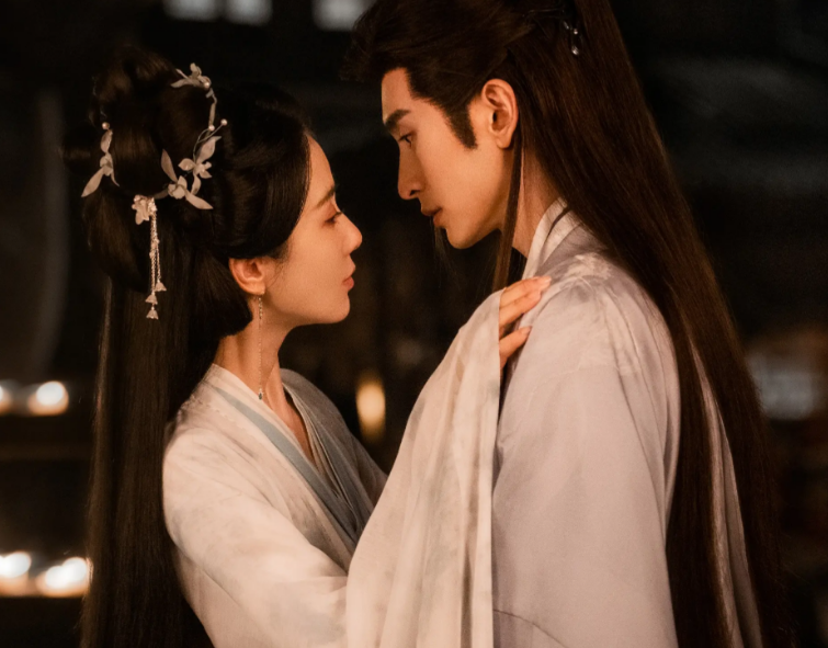 《天地剑心》口碑炸了，躲过了成毅李一桐，却被40岁女配给惊艳了封面图