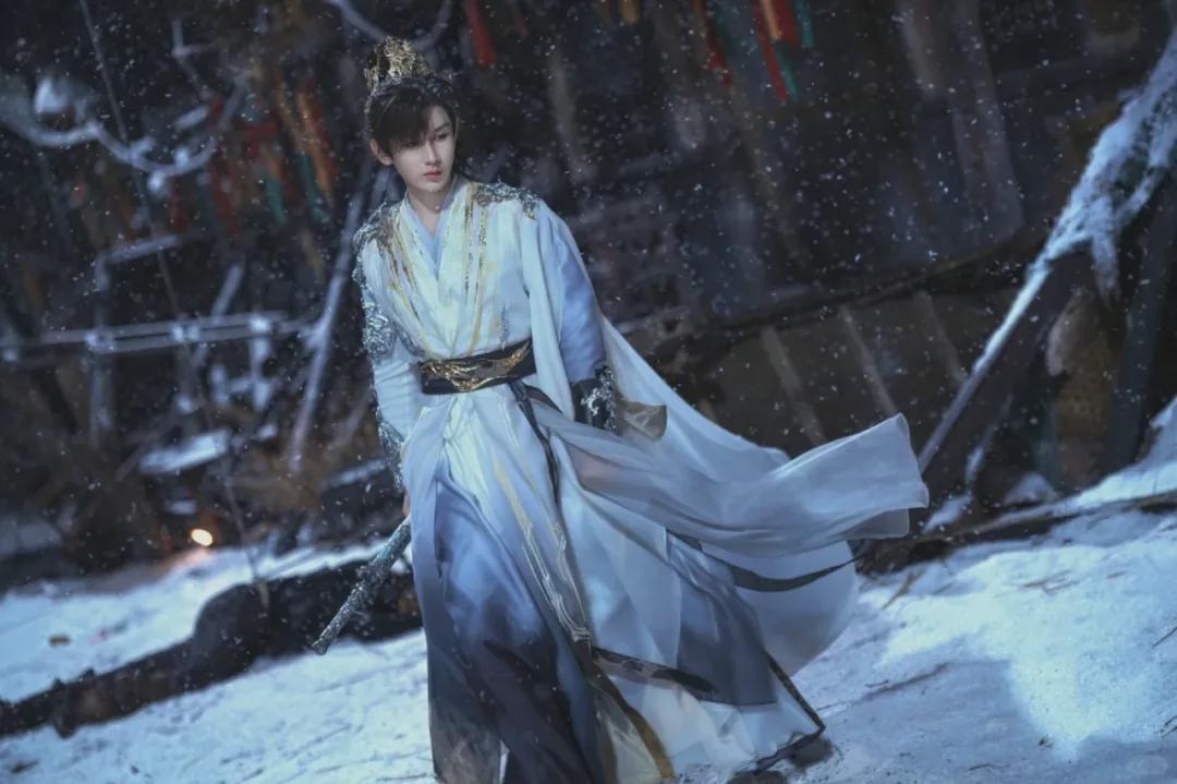 成毅这次选对了！《天地剑心》赢麻了！封面图