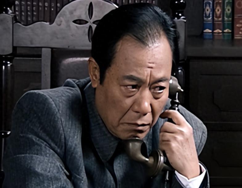 同样是演“特务头子”，将冯恩鹤和程煜放在一起看，差别就出来了封面图