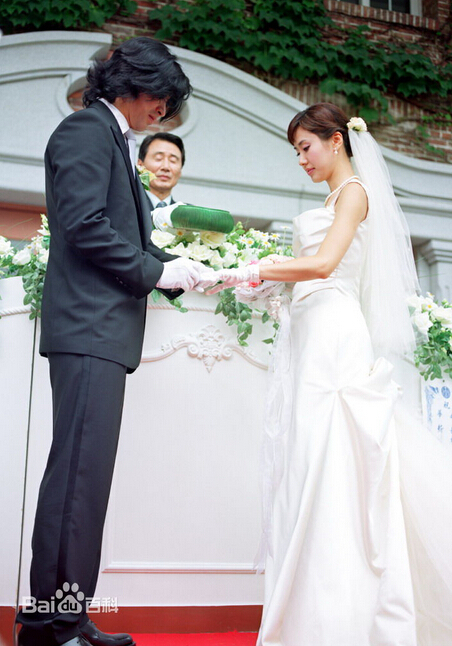 爱的初恋封面图