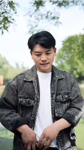 威震天下封面图